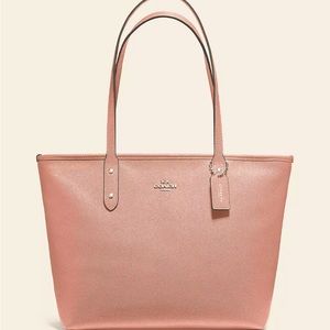 Coach City Zip tote New with tags. Color is Nude Pink